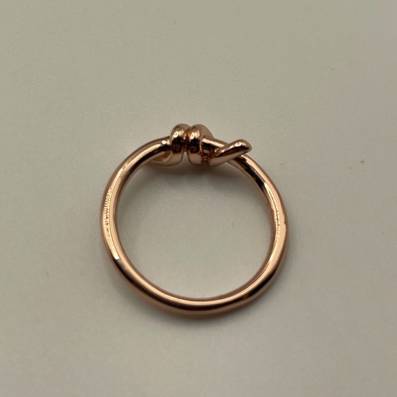 COPY T & C Knot Ring - Picture 7 of 9